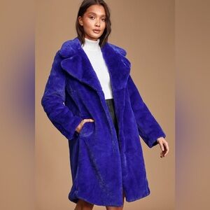 NWOT Avec Les Fillas Faux Fur Coat - Blue